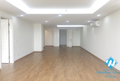 Three-bedroom, two-bathroom apartment not fully furnished, nice new house for rent